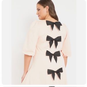 NWT Eloquii Sz 28 Bow back dress